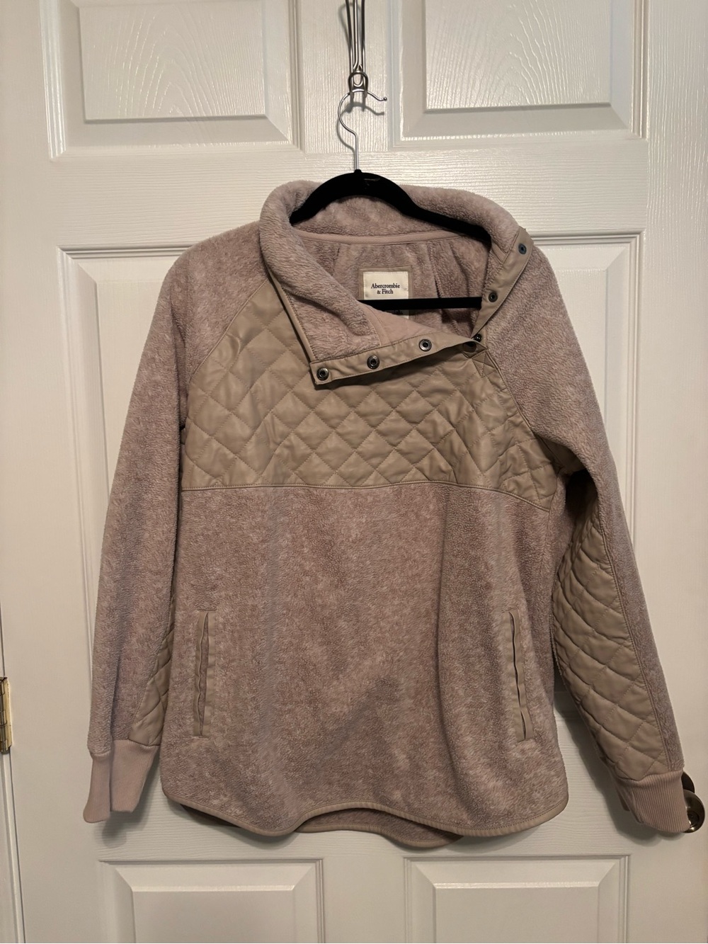 Abercrombie & Fitch Quilted Panel Teddy Pullover - Light Taupe PTP 23”